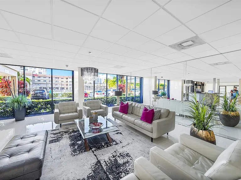 2049 S Ocean Dr #702 — Photo 40