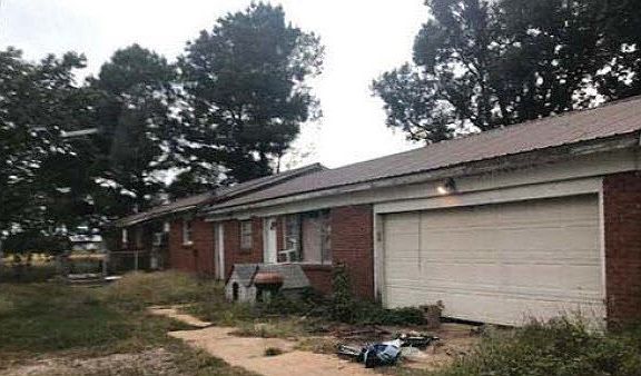 2nd image of 376 County Road 580