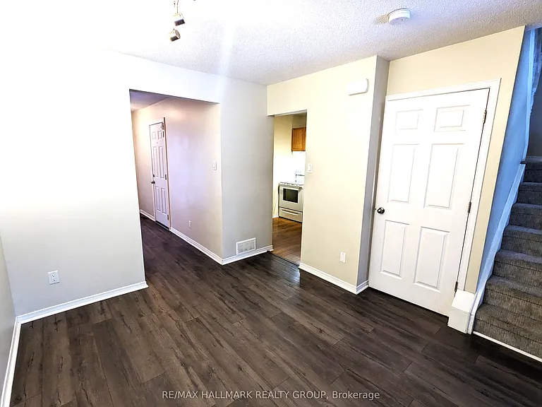 6464 Colony Sq #21 — Photo 8