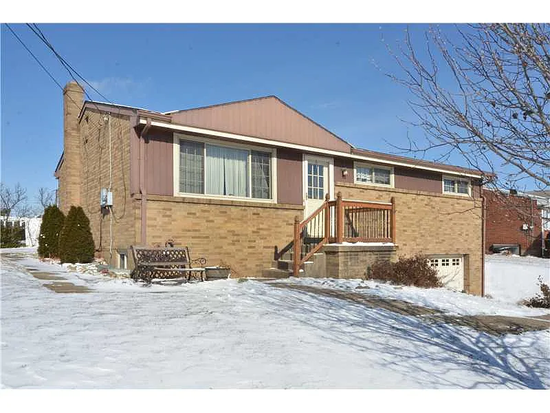 190 William Cir photo 1