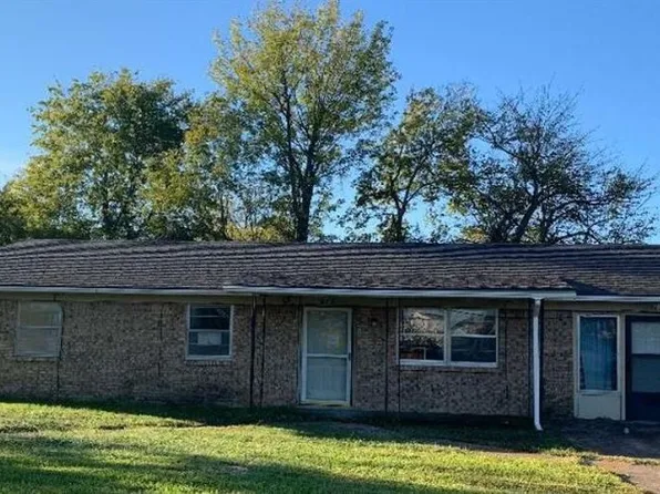 103 W Dalton St, Hugo, OK 74743