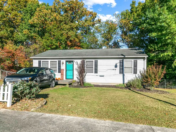 101 P T Travis Ave, Radford, VA 24141