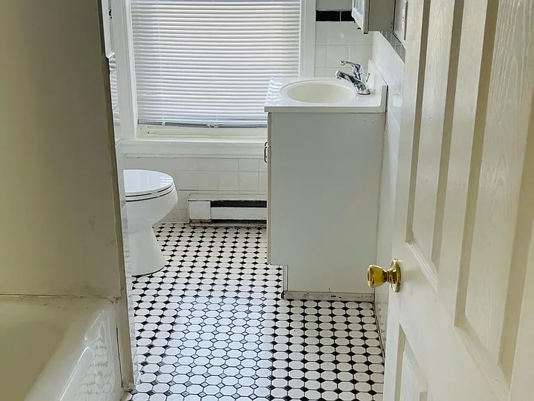 263 S 62nd St #3 — Photo 7