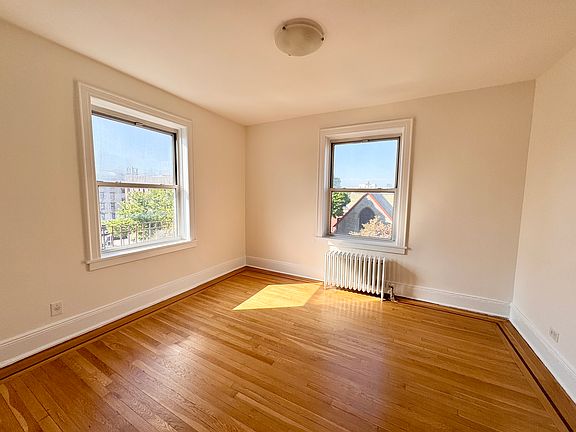 4th image of 3115 21st Ave APT 4B