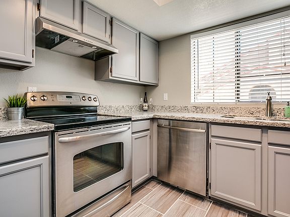 5th image of 1905 E UNIVERSITY Drive #269