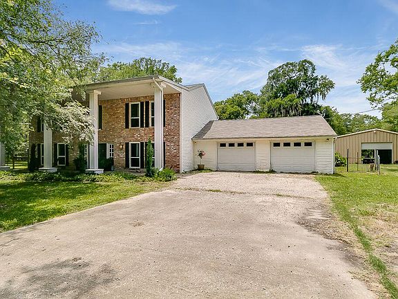 5th image of 13102 Oakwood Dr