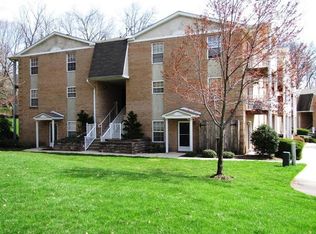 216 Vista Dr #116, Cedar Knolls, NJ 07927