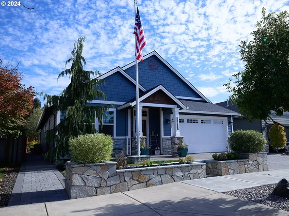 19390 Pine Ave, Sandy, OR 97055