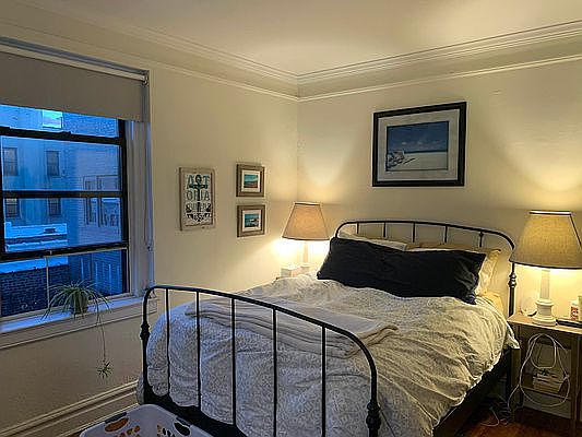 4th image of 3131 29th St APT 4