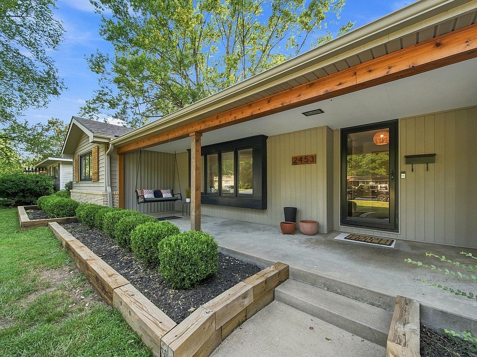 1st image of 2453 S Luster Avenue