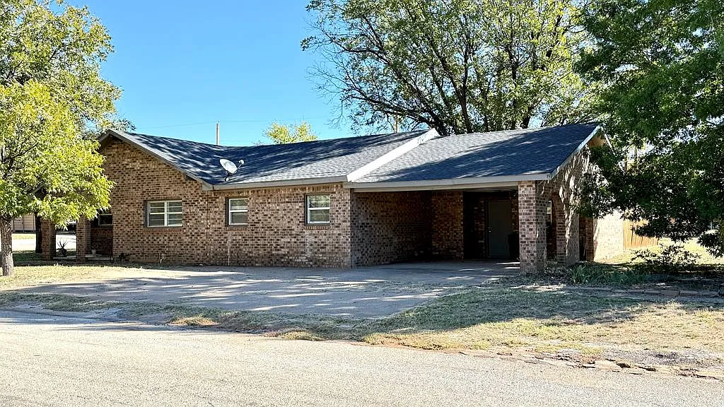 1244 Walnut St, Colorado City TX - Owner Finance Home