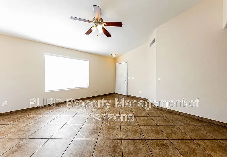 3514 W Fallen Leaf Ln — Photo 6