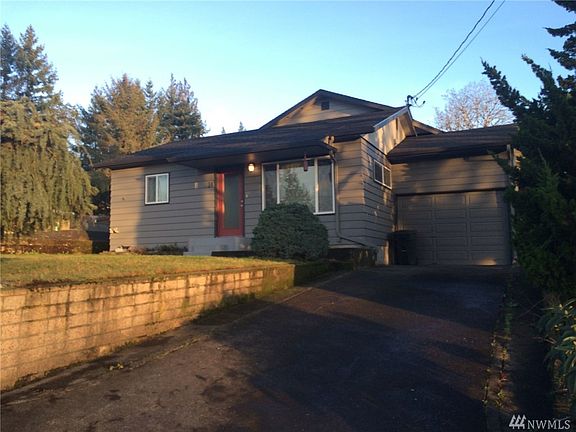 2nd image of 14 Parkland Dr