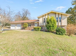 12204 W Kings Gate Rd, Knoxville, TN 37934