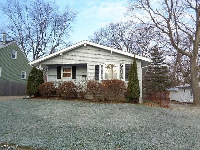 1480 Grand Park Ave photo 1