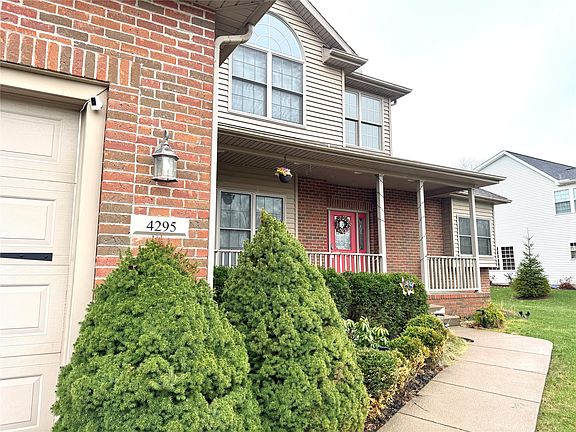 2nd image of 4295 Stone Creek Dr