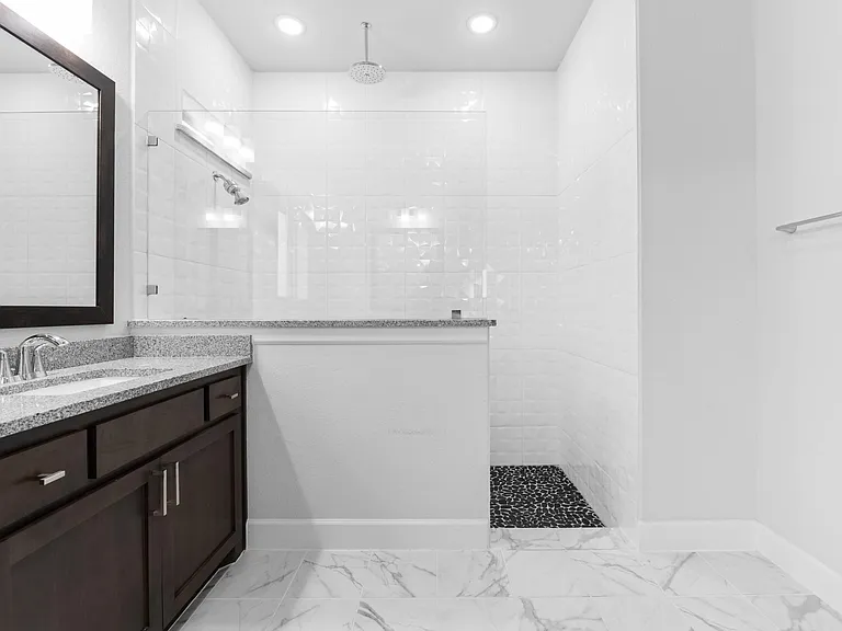 500 Samaritan Dr — Photo 27