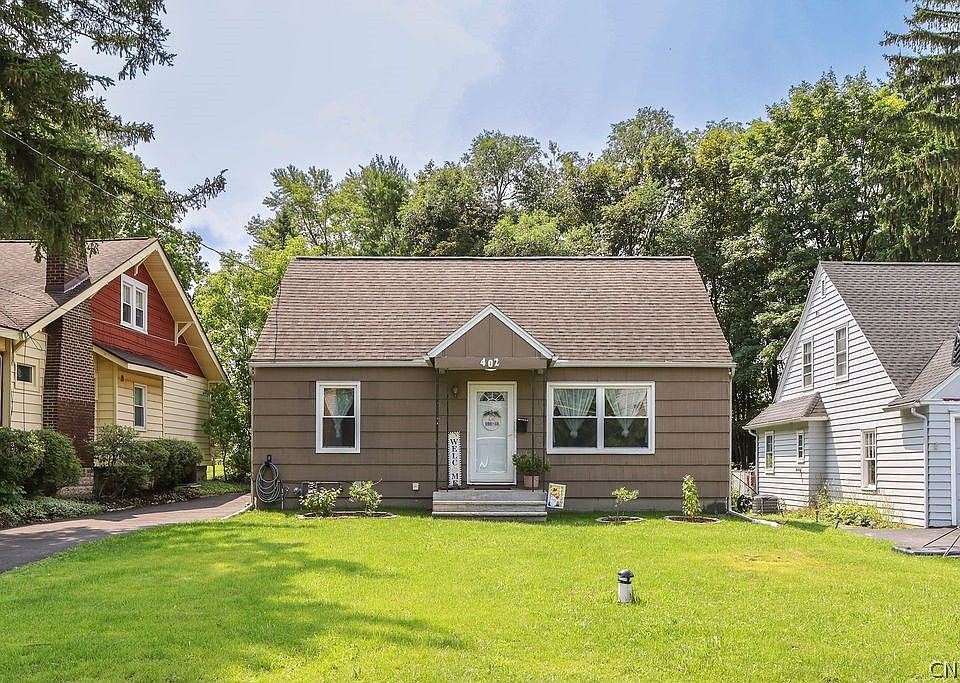 1st image of 402 Radcliffe Rd