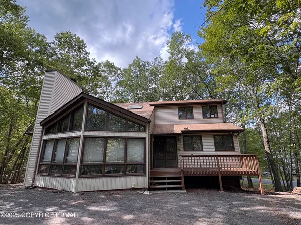 4106 Sycamore Ln, East Stroudsburg, PA 18301