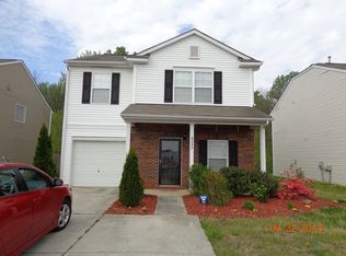 8233 Ainsworth St, Charlotte, NC 28216