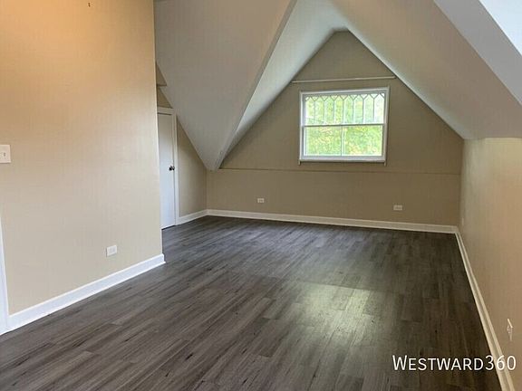 5th image of 420 N Marion St APT 3