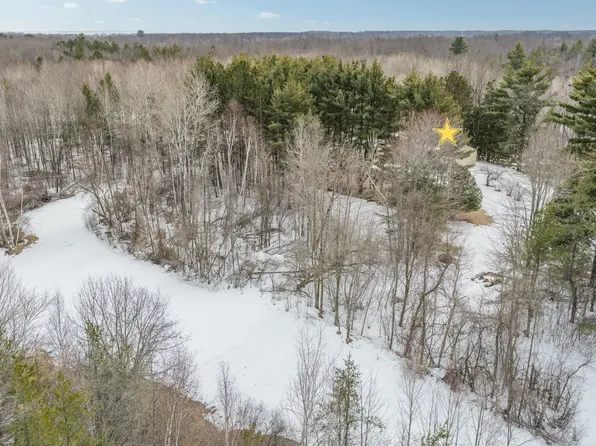 3684 Bell Bridge Rd, Oconto, WI 54153