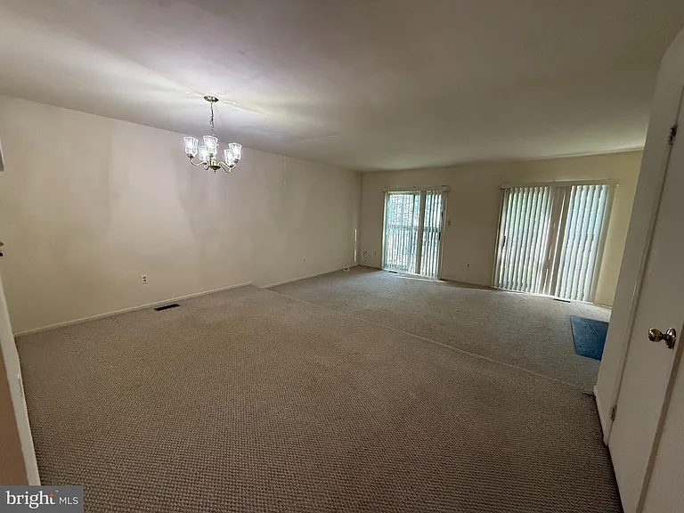 4711 Leyden Way — Photo 8