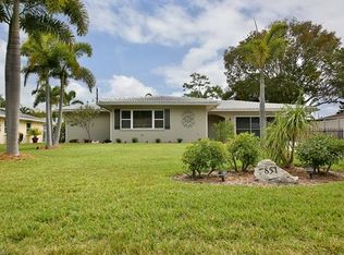 851 Entrada Dr S, Fort Myers, FL 33919