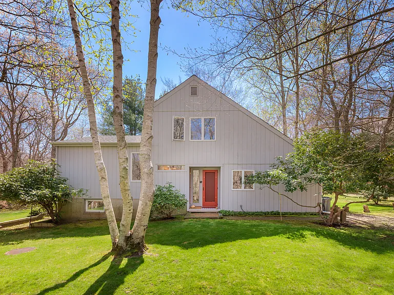 154 Red Dirt Rd — Photo 1