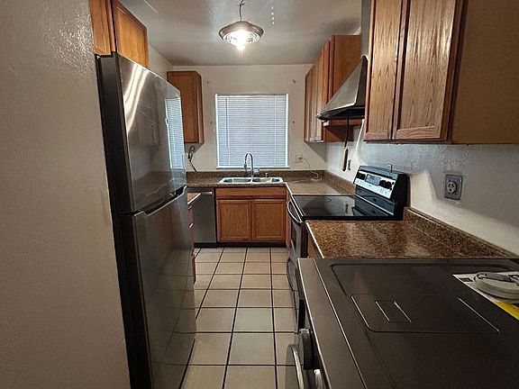 5th image of 415 Baylor Dr