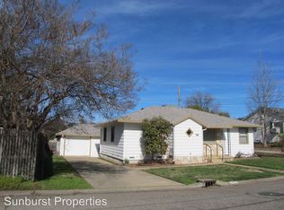 905 Hillcrest Ave, Roseville, CA 95678