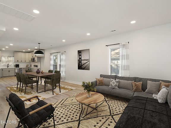 2nd image of 1810 Woodbine Ave