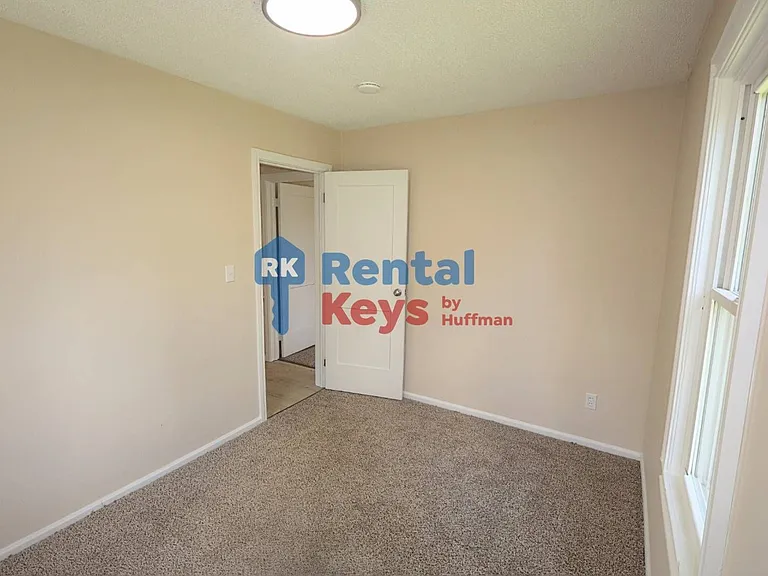 2208 Margybeth Ave — Photo 14