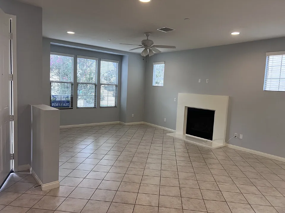 4311 Pacifica Way #2