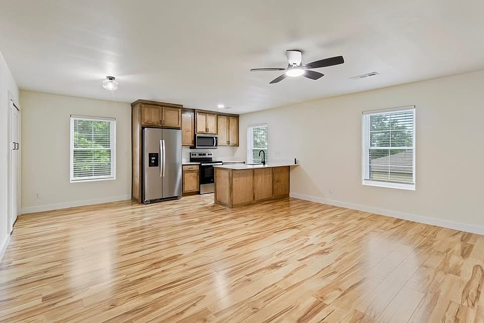 1st image of 434 S Old Wire Rd APT C