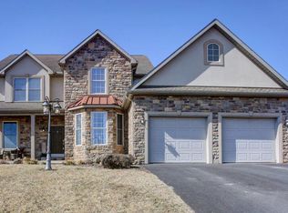 2320 Heidi Cir, Chambersburg, PA 17202