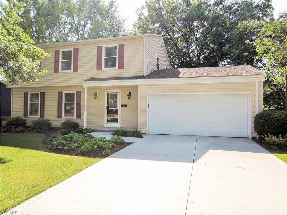 1st image of 322 Cherry Valley Dr