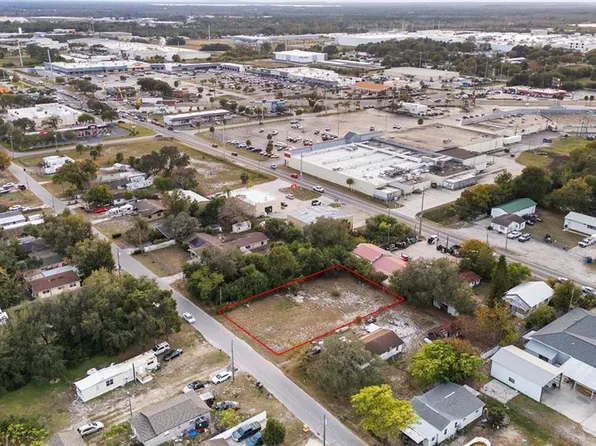 520 Poinsettia Rd Lot 17, Auburndale, FL 33823