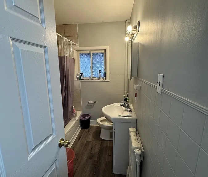 374 Campbell Ave #4 — Photo 4