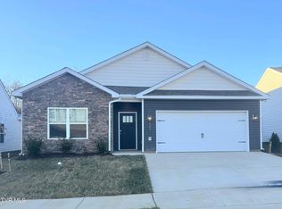 664 Saint Andrews Dr, Kingsport, TN 37664
