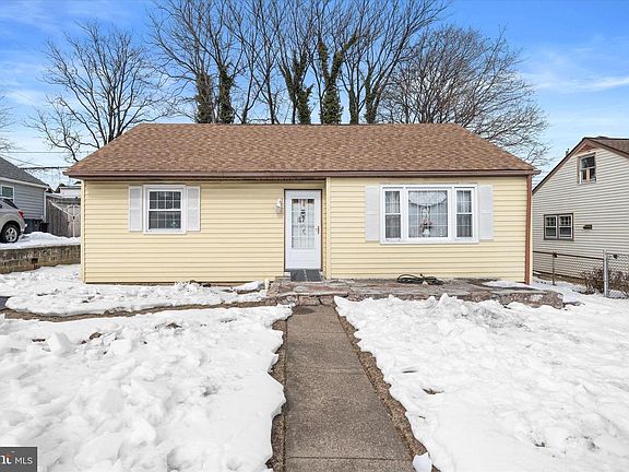 3rd image of 17 Richard Rd