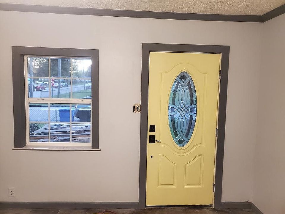 1st image of 2700 Roanoke Ave