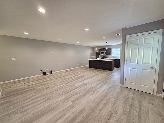 3rd image of 716 S Center St #A