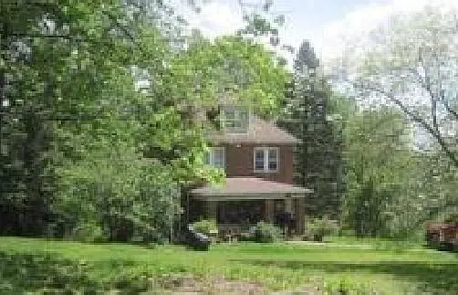 111 Meyers Ln photo 1