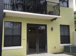 3024 McDonald St, Miami, FL 33133
