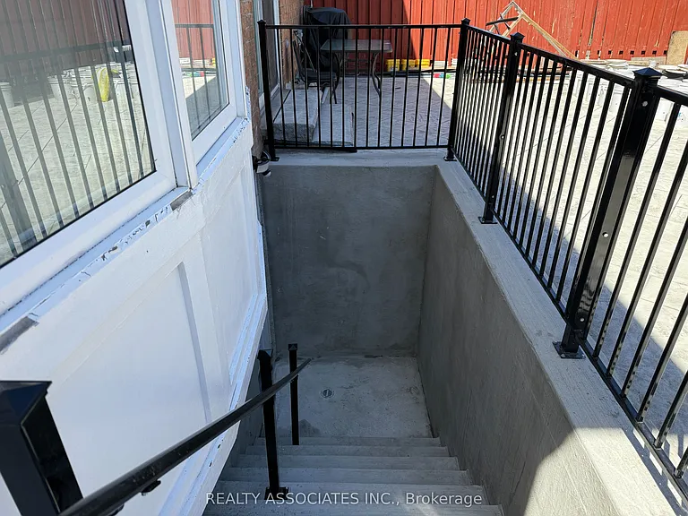 29 Bald Eagle Ave — Photo 13