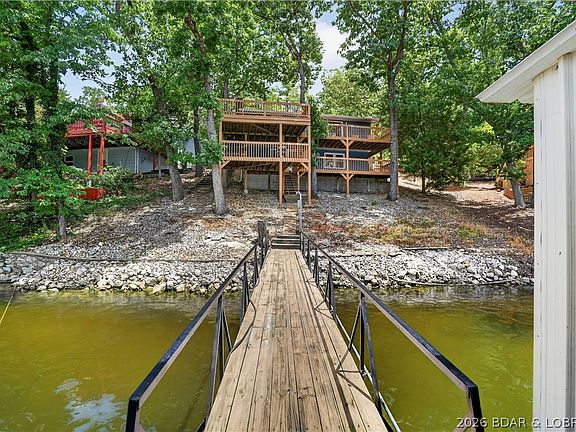2nd image of 321 Conquistador Dr