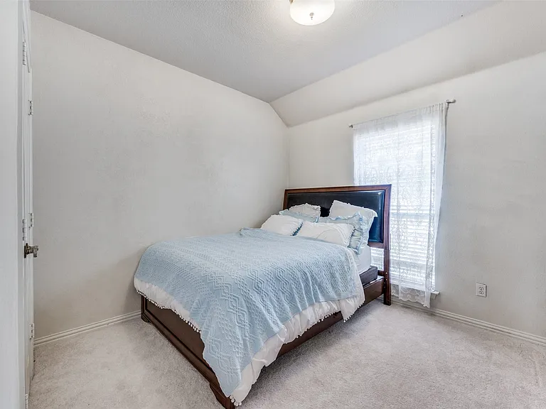 402 Horse Shoe Dr — Photo 19