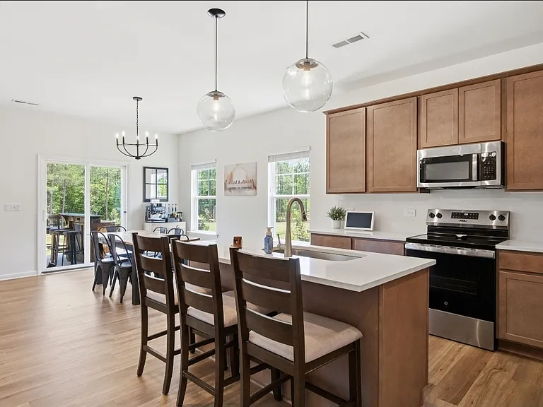 315 Enfield Dr — Photo 13