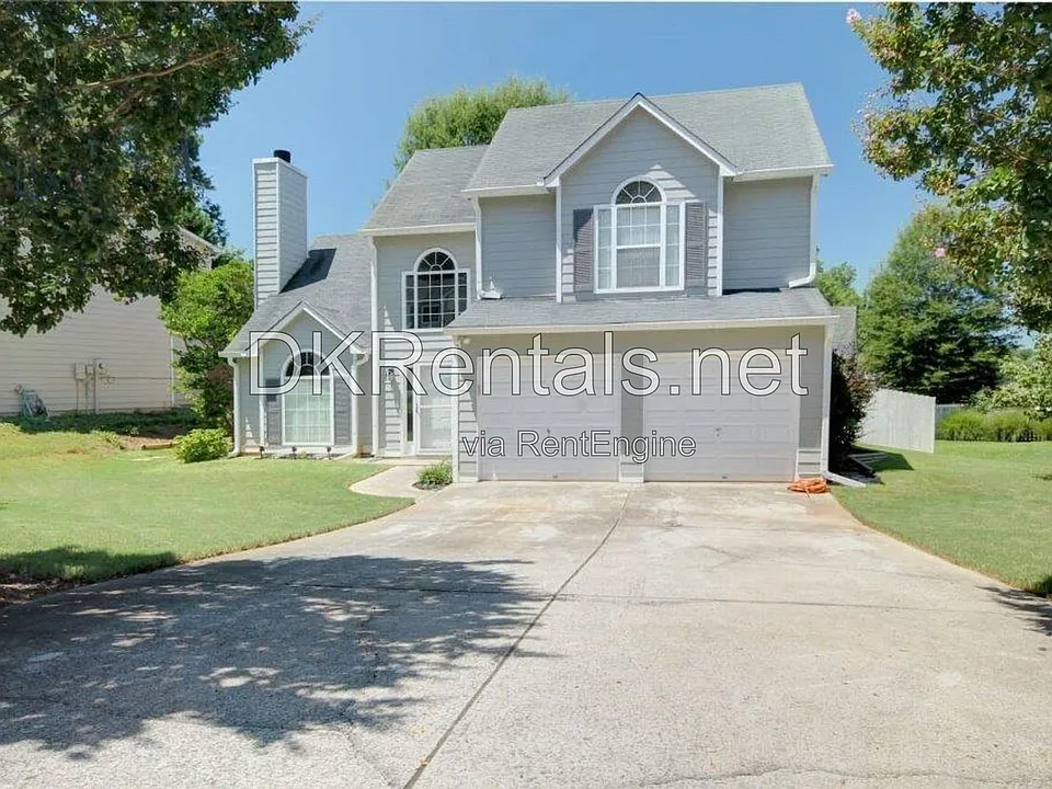 2743 Lake Park Rdg W